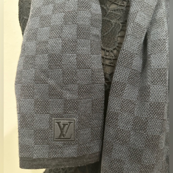 Louis Vuitton Damier Cobalt Wool Scarf (Men’s) - Preloved - Picture 4 of 9
